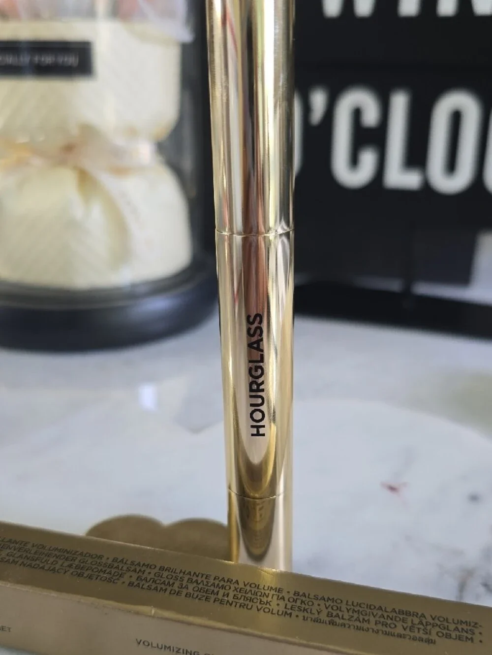 Hourglass Volumizing Glossy Balm Phantom — Sheer Pink Gloss